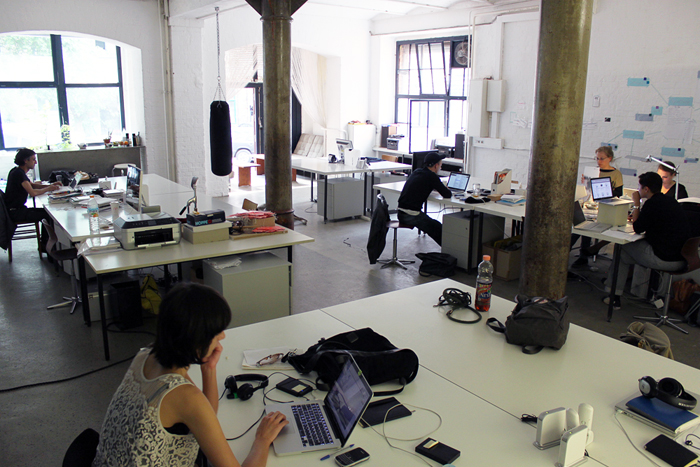 Managed office vs coworking vs conventional lease: how to choose
